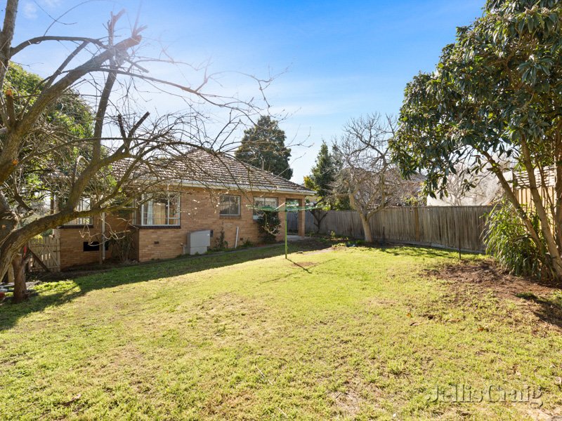 2 Hillview Road, Balwyn North image 7