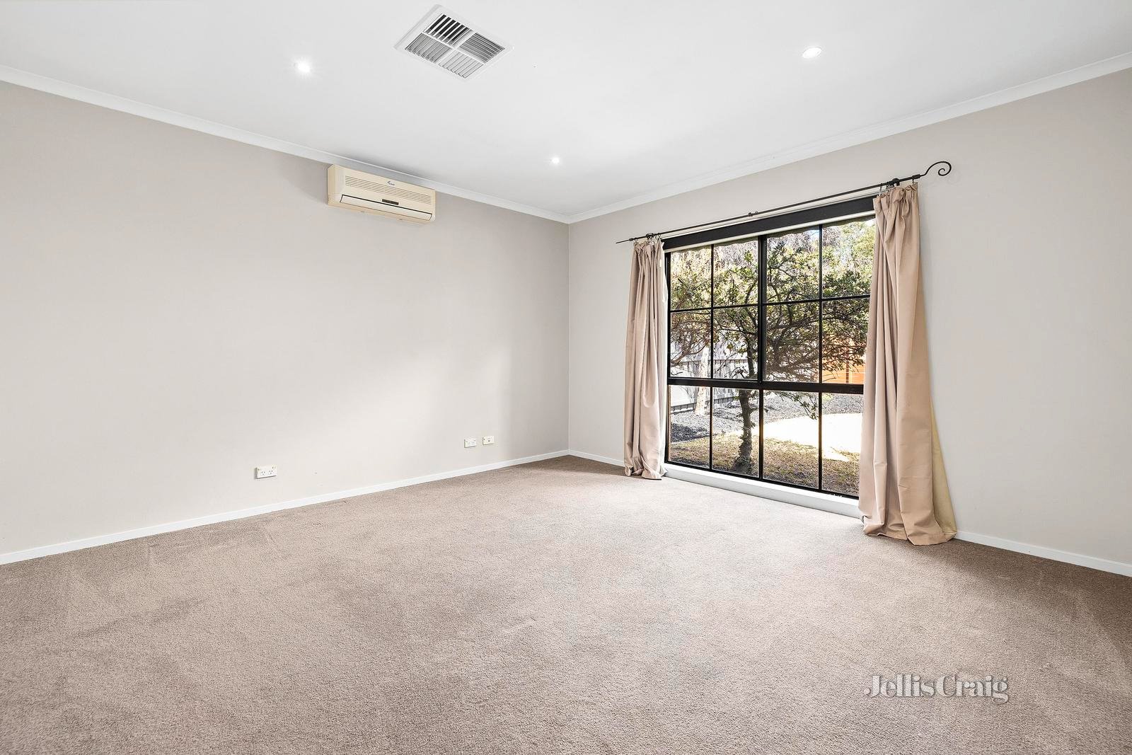 2 Hoiki Drive, Mornington image 6