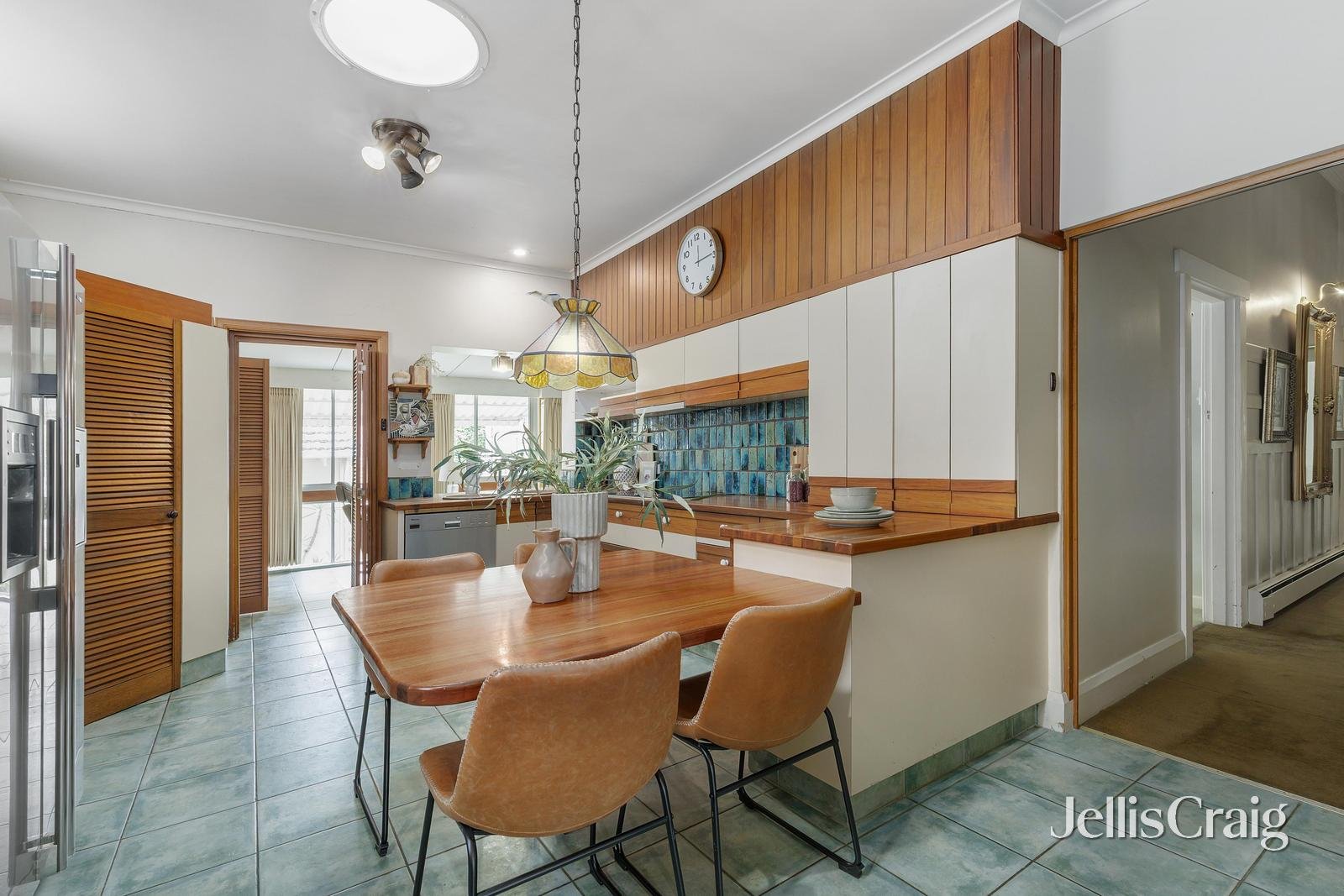 2 Holly Street, Camberwell image 5