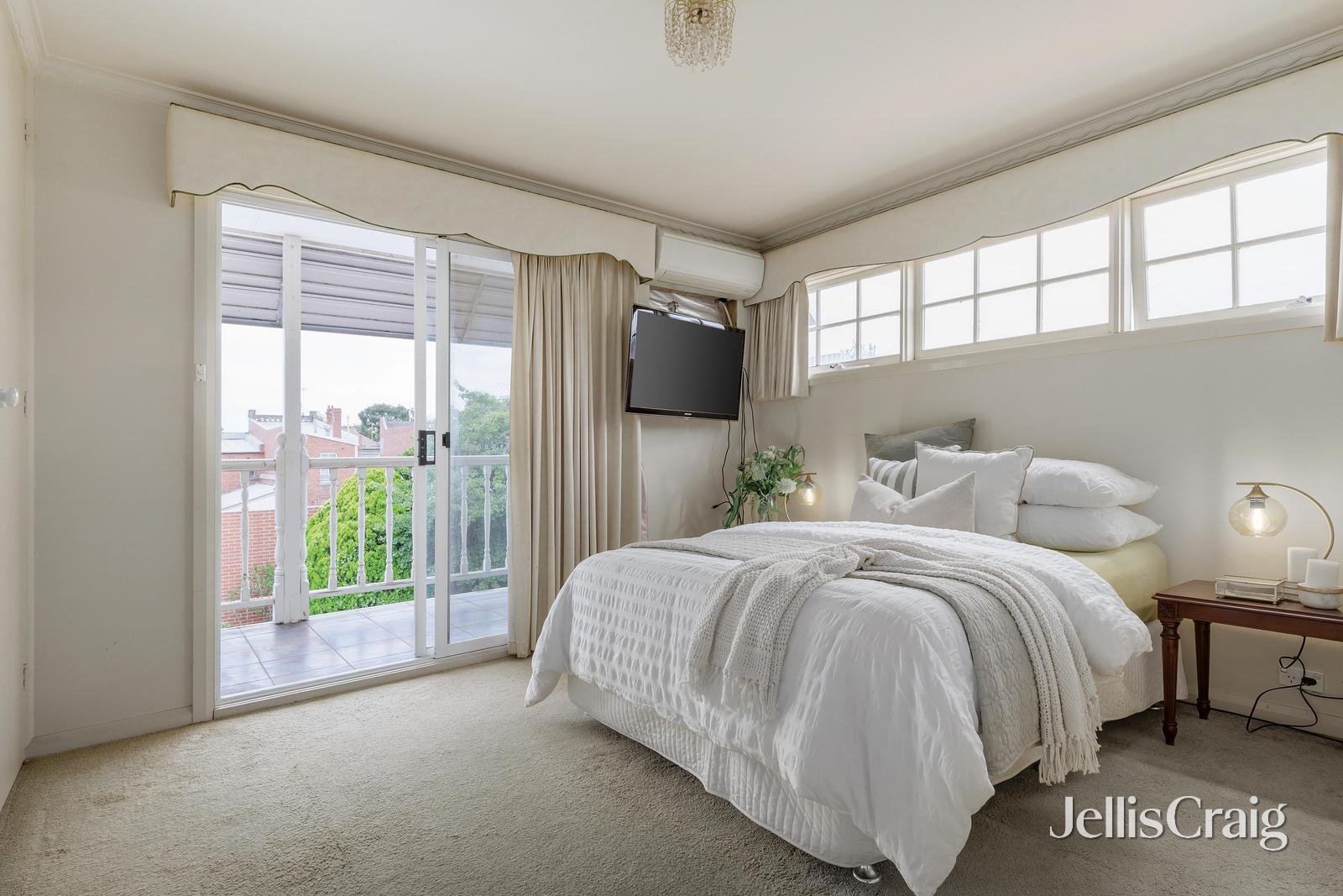 2 Holly Street, Camberwell image 8