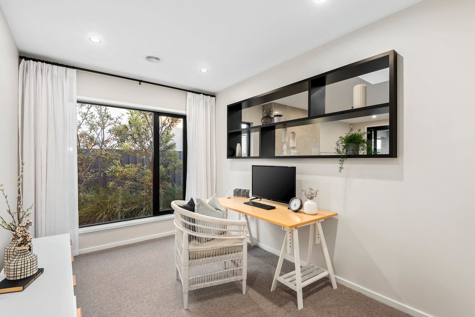 Property Gallery Thumbnail 11