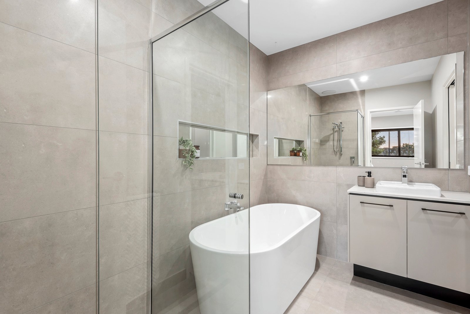 Property Gallery Thumbnail 19