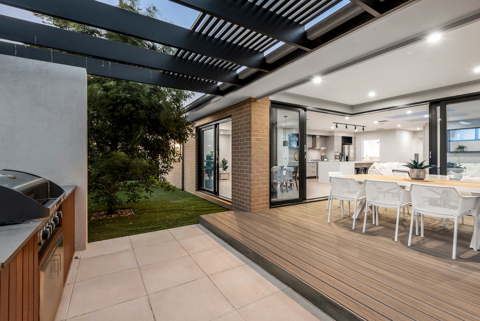 Property Gallery Thumbnail 24