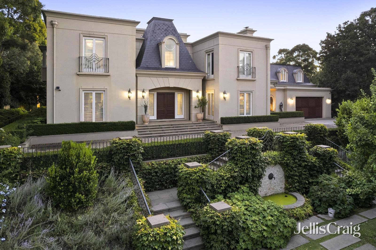 2 Honybun Court, Donvale image 1