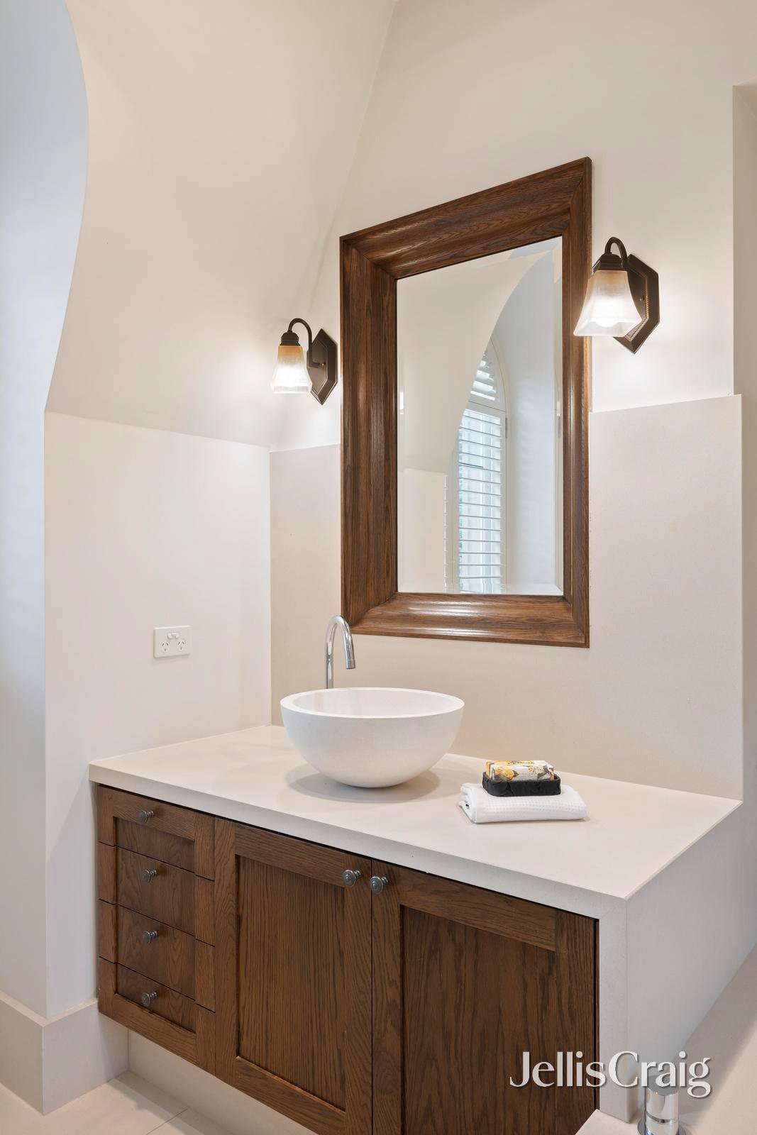 2 Honybun Court, Donvale image 14