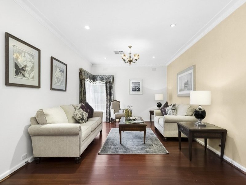 2 Hood Street, Balwyn North image 3
