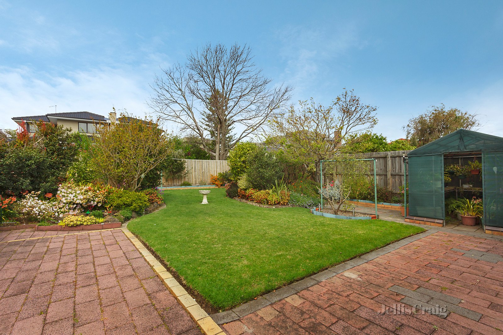 2 Hopetoun Court, Bentleigh East image 7