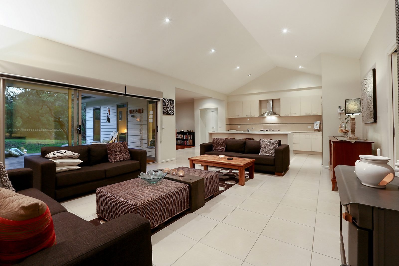 Property Gallery Thumbnail 3