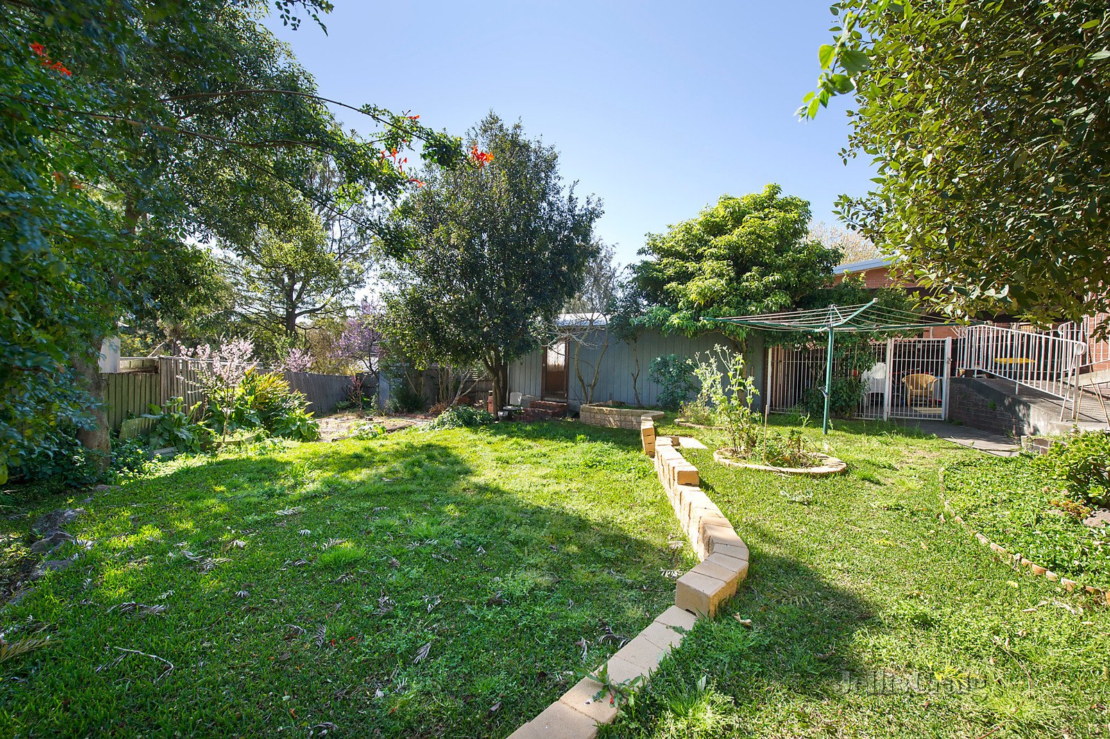 2 Iona Court, Mount Waverley image 9