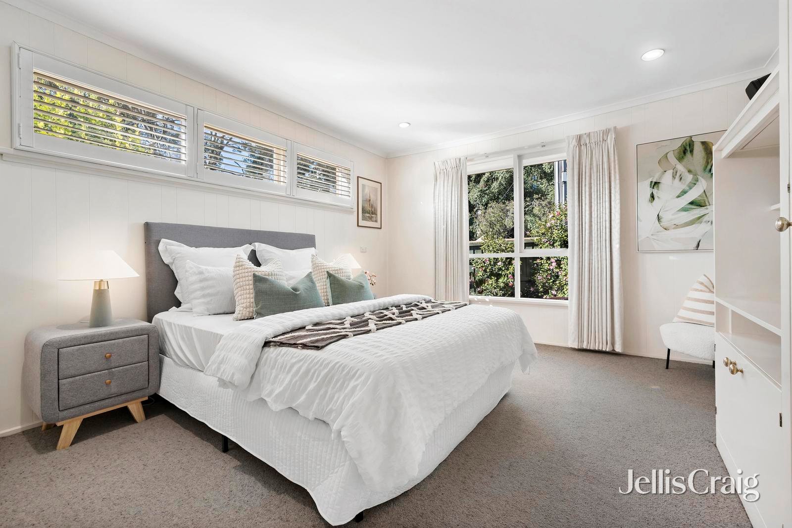 2 Irene Crescent, Mitcham image 6