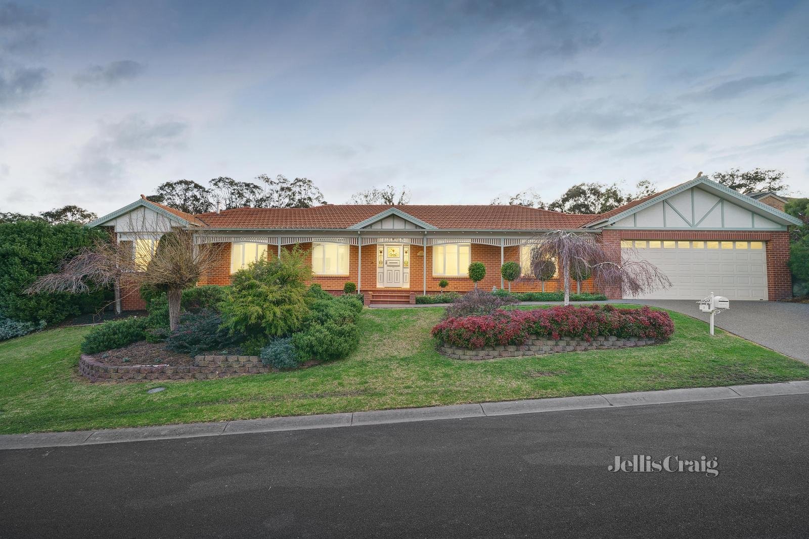 2 James Court, Diamond Creek image 20