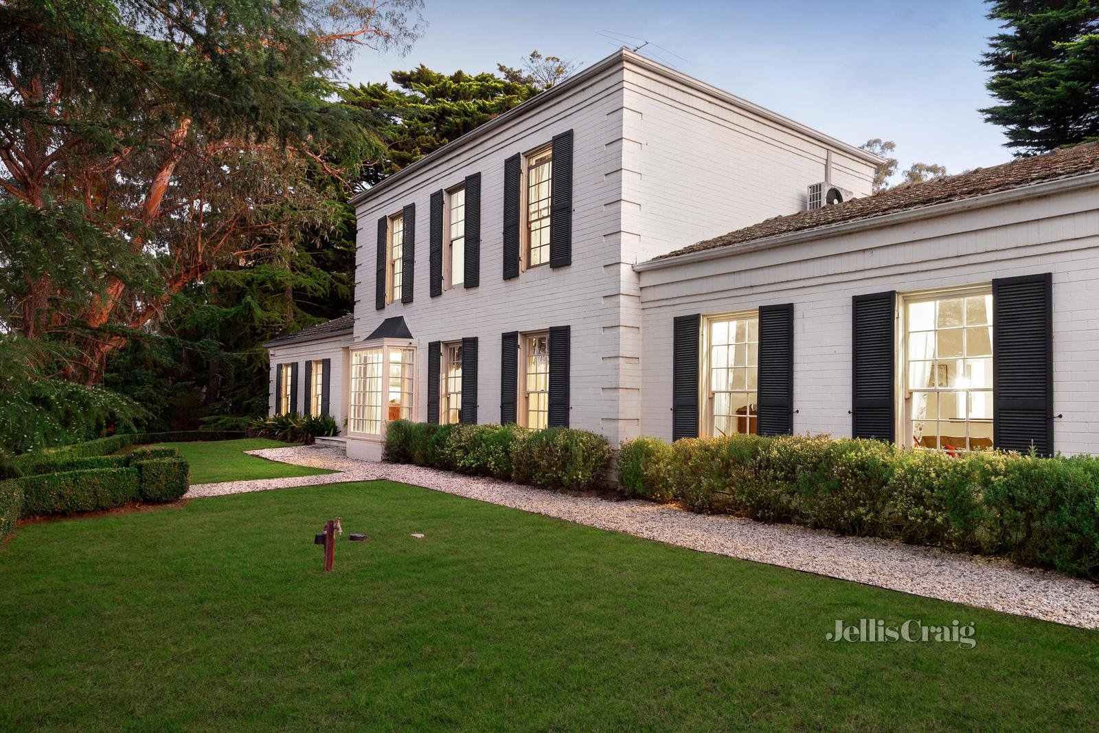 2 Jayson Avenue, Eltham image 2