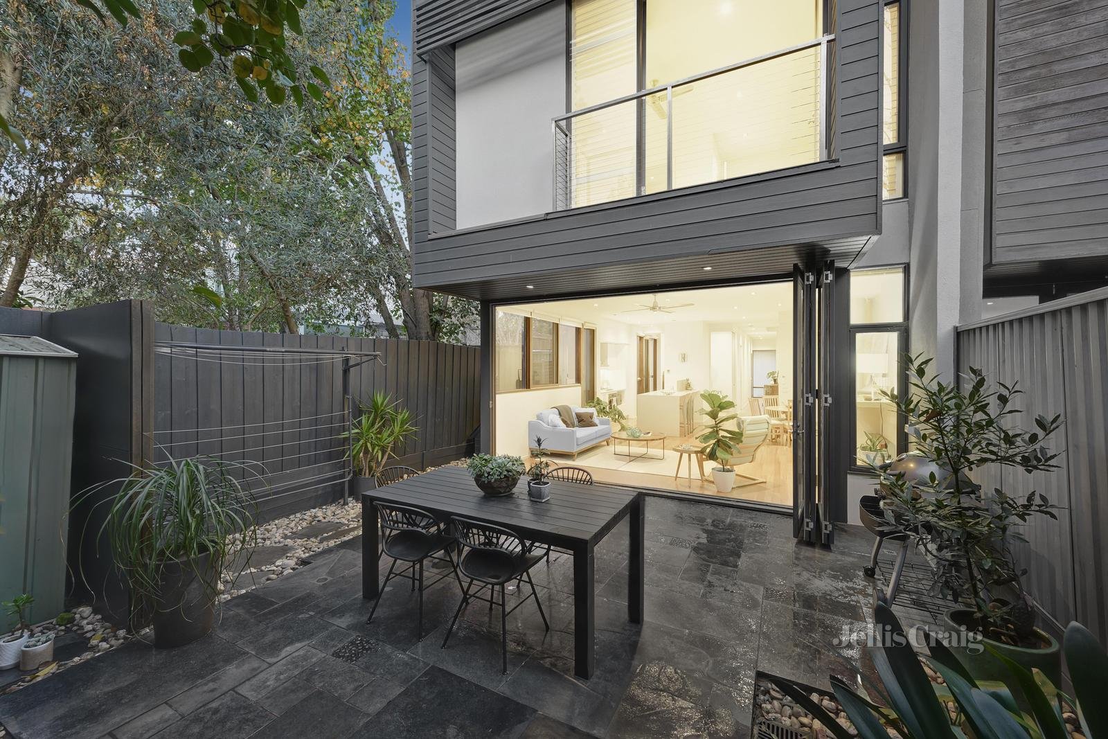 2 John Street, Elwood image 4