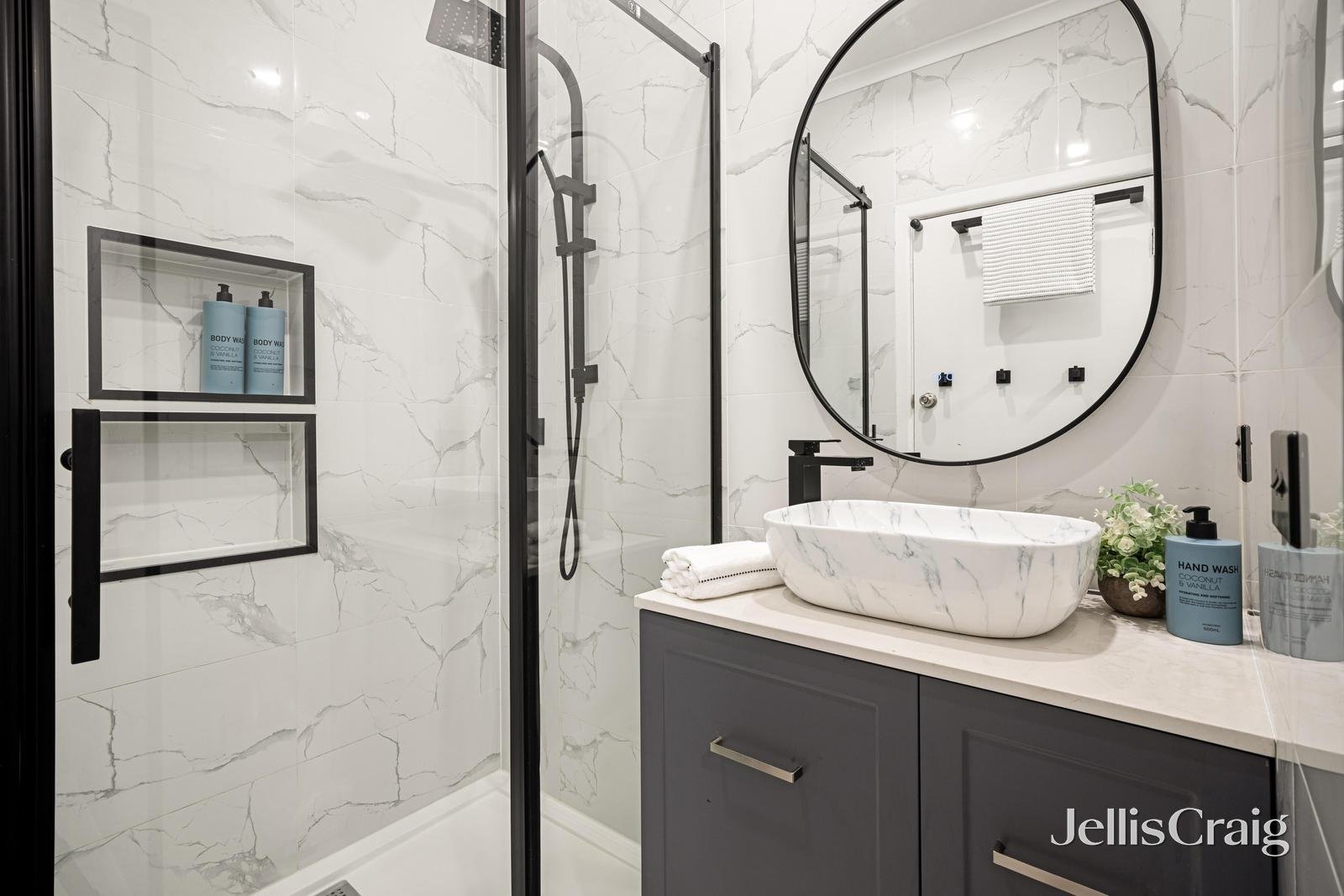 2 Johnston Street, Mentone image 7