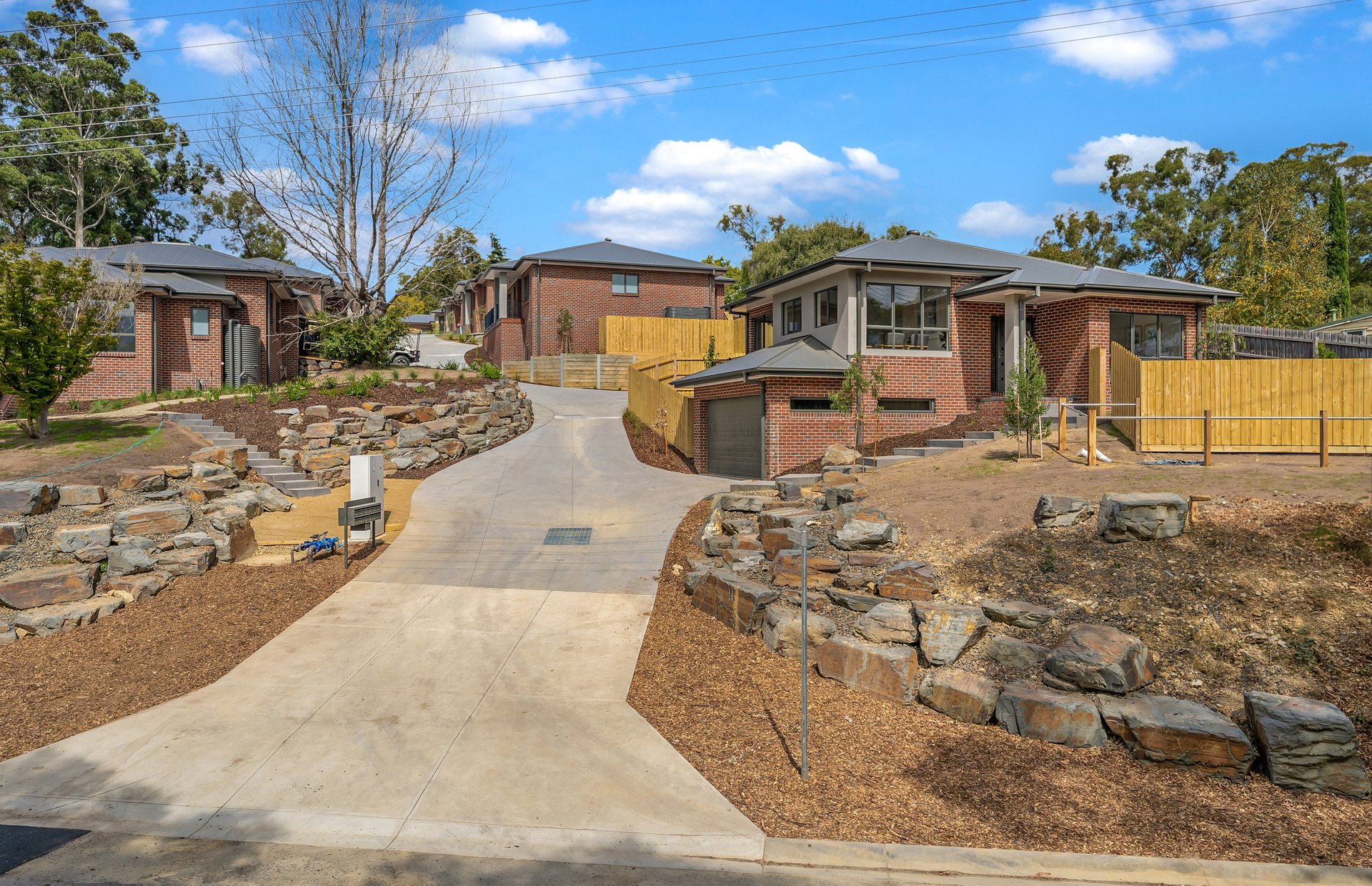 2 Joseph Close, Yarra Junction image 1