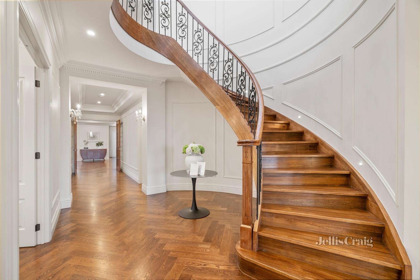 2 Jubilee Street, Mount Waverley image 10