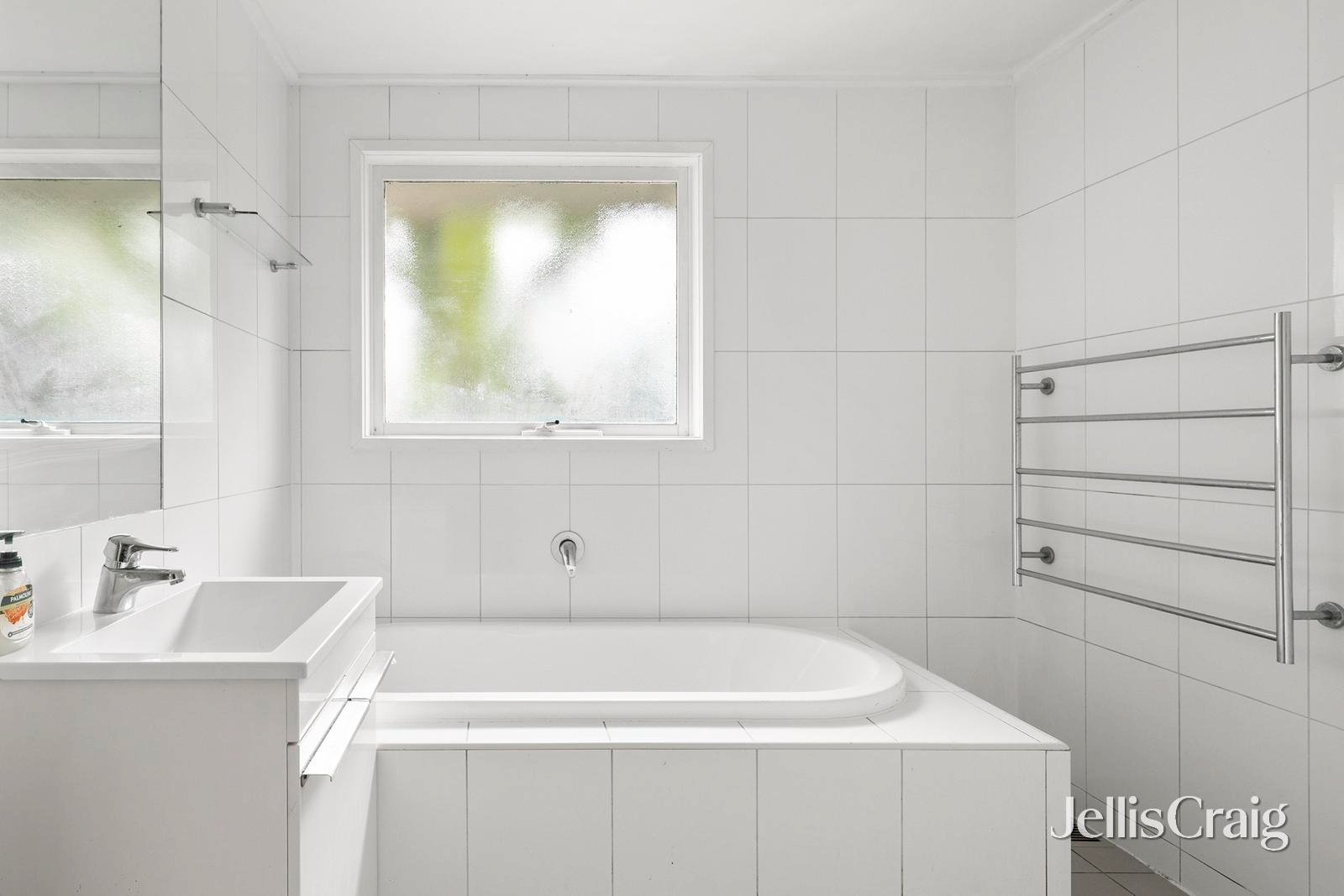 2 Kara Court, Montrose image 8