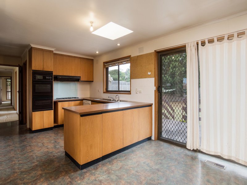 2 Karin Court, Mooroolbark image 4