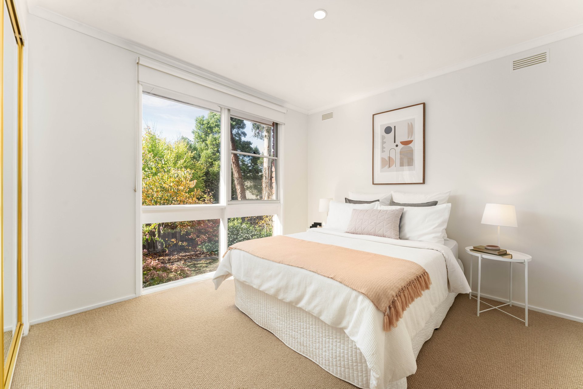 Property Gallery Thumbnail 13