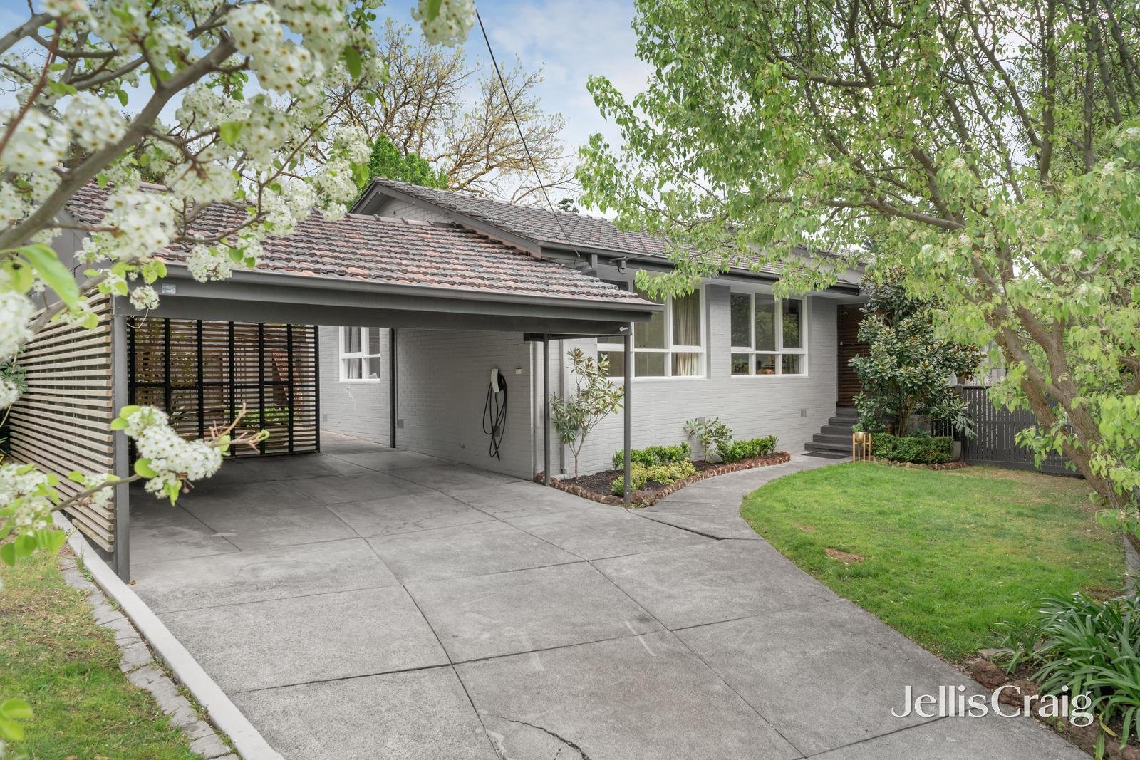2 Kay Court, Box Hill North image 1