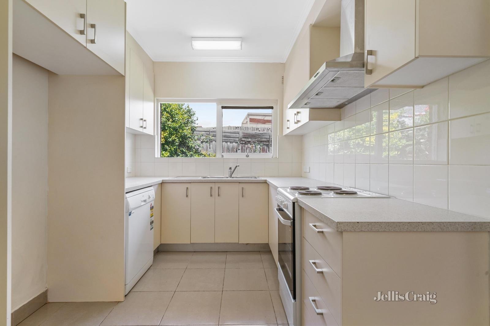 2 Kelba Street, Balwyn North image 5