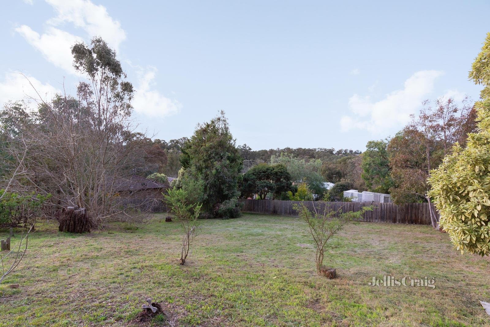 2 Kenarra Court, Hurstbridge image 1