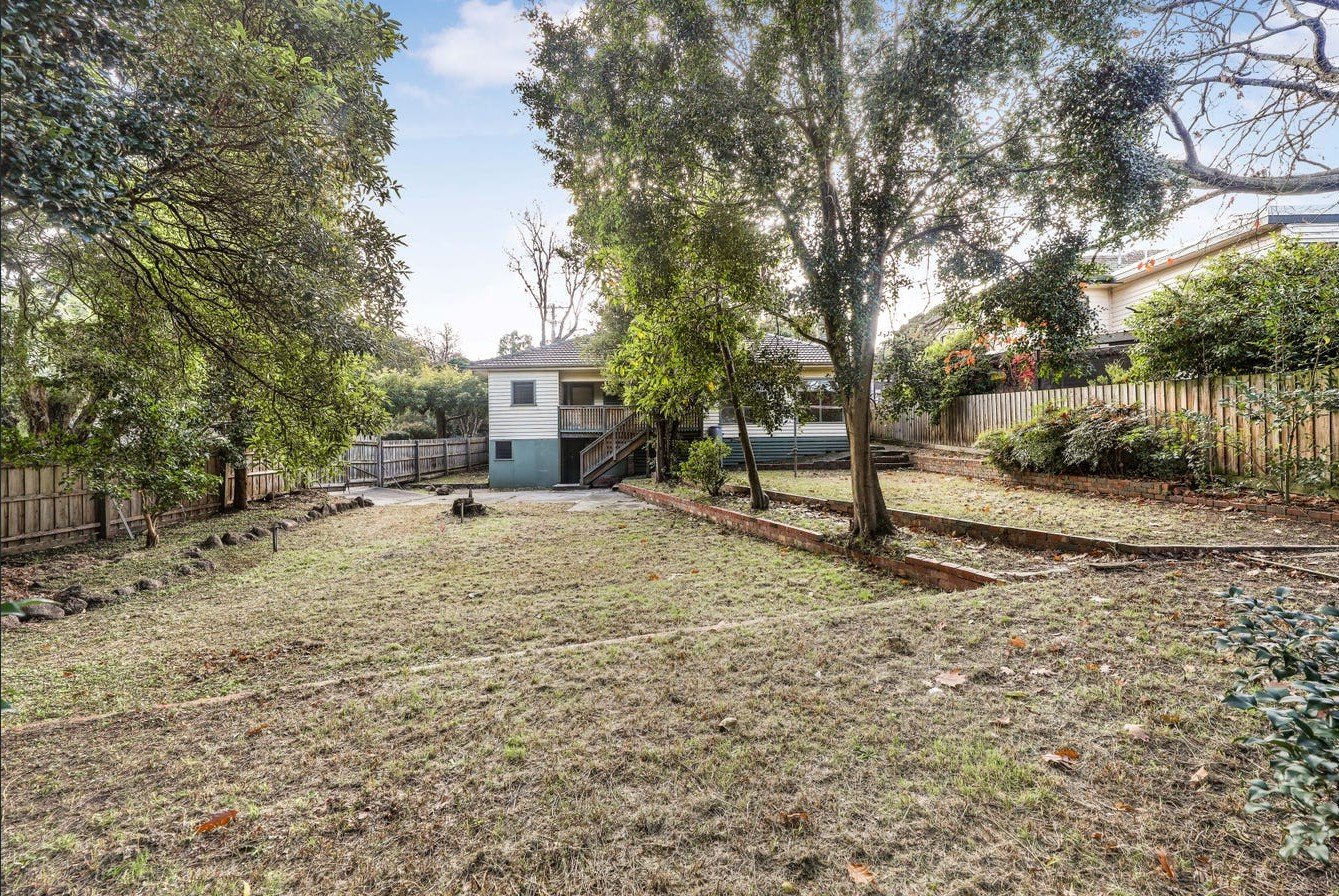 2 Kenbry Road, Heathmont image 8