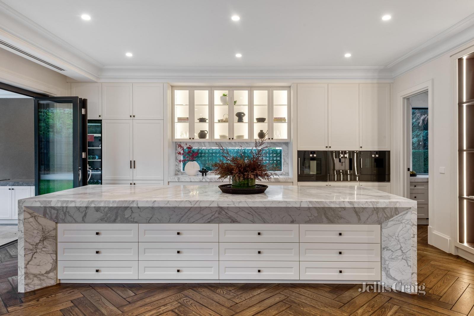 2 Kenny Street, Balwyn North image 7