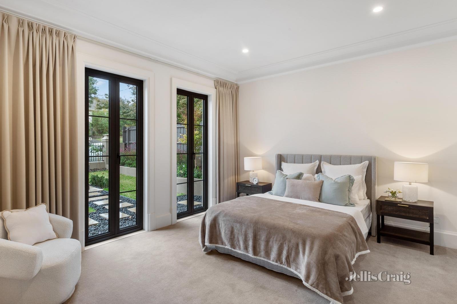 2 Kenny Street, Balwyn North image 18