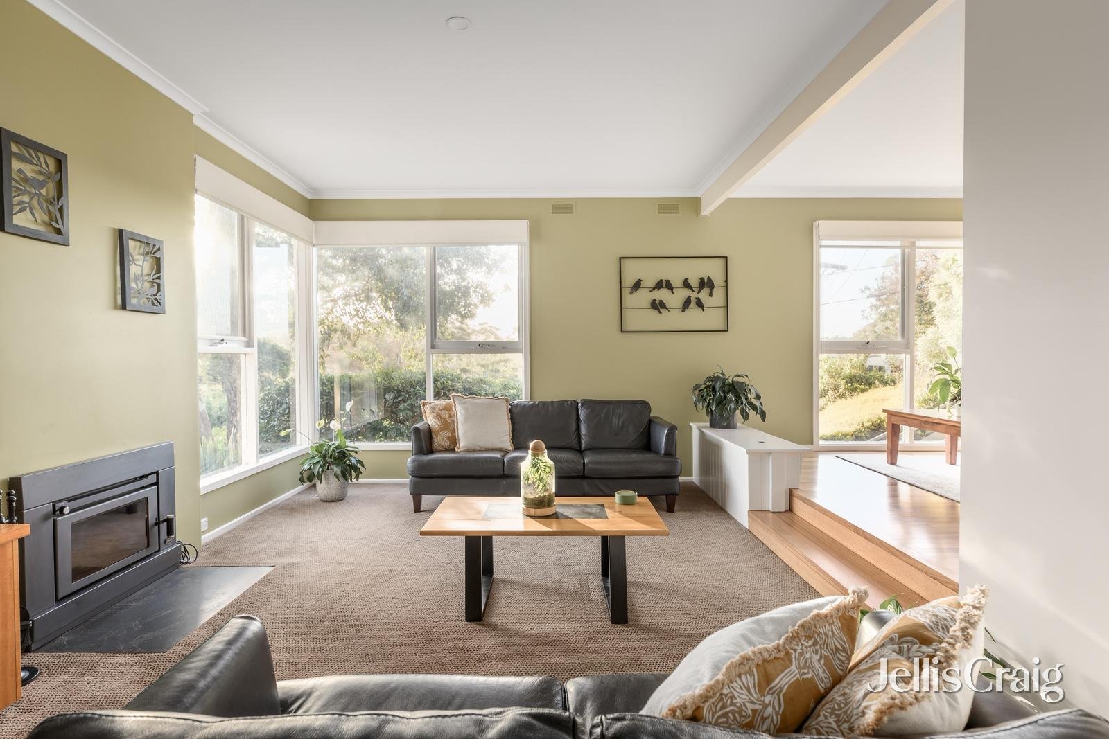 2 Kent Court, Eltham image 6