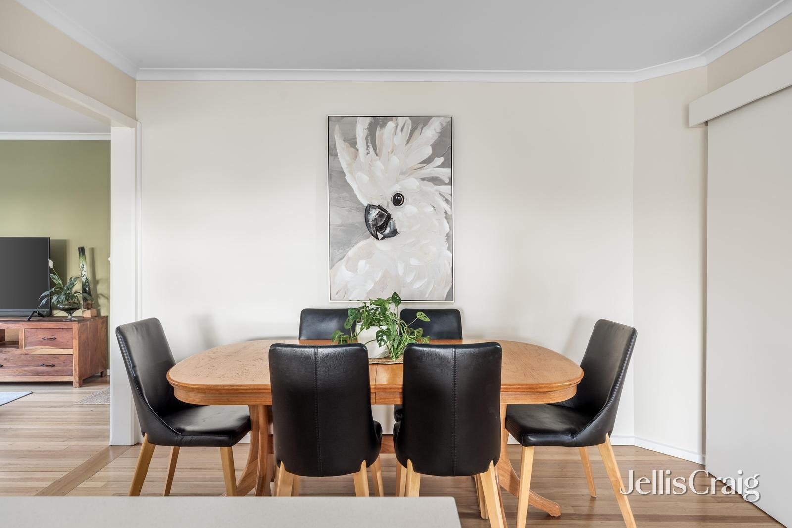 2 Kent Court, Eltham image 14