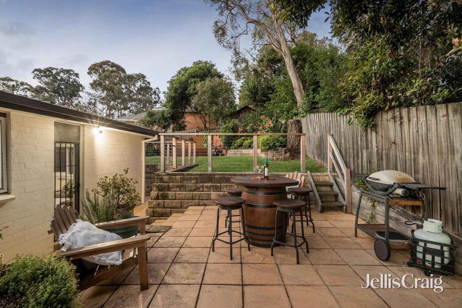 2 Kent Court, Eltham image 23