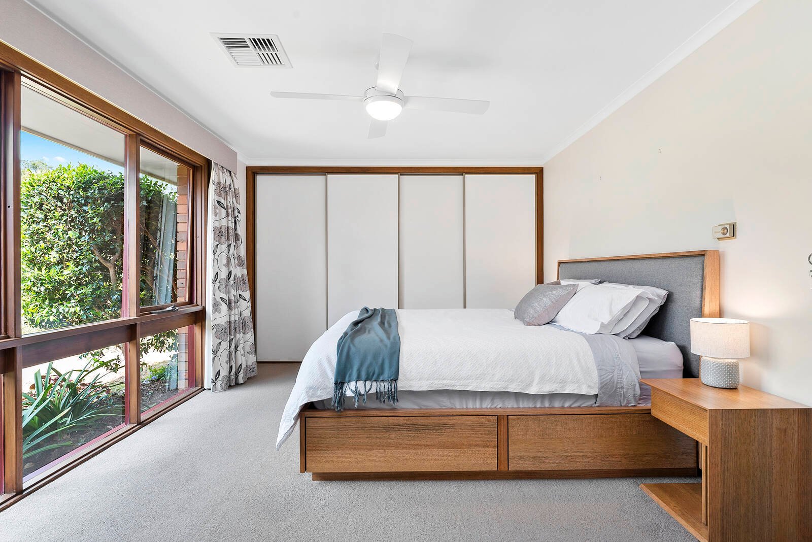 Property Gallery Thumbnail 6