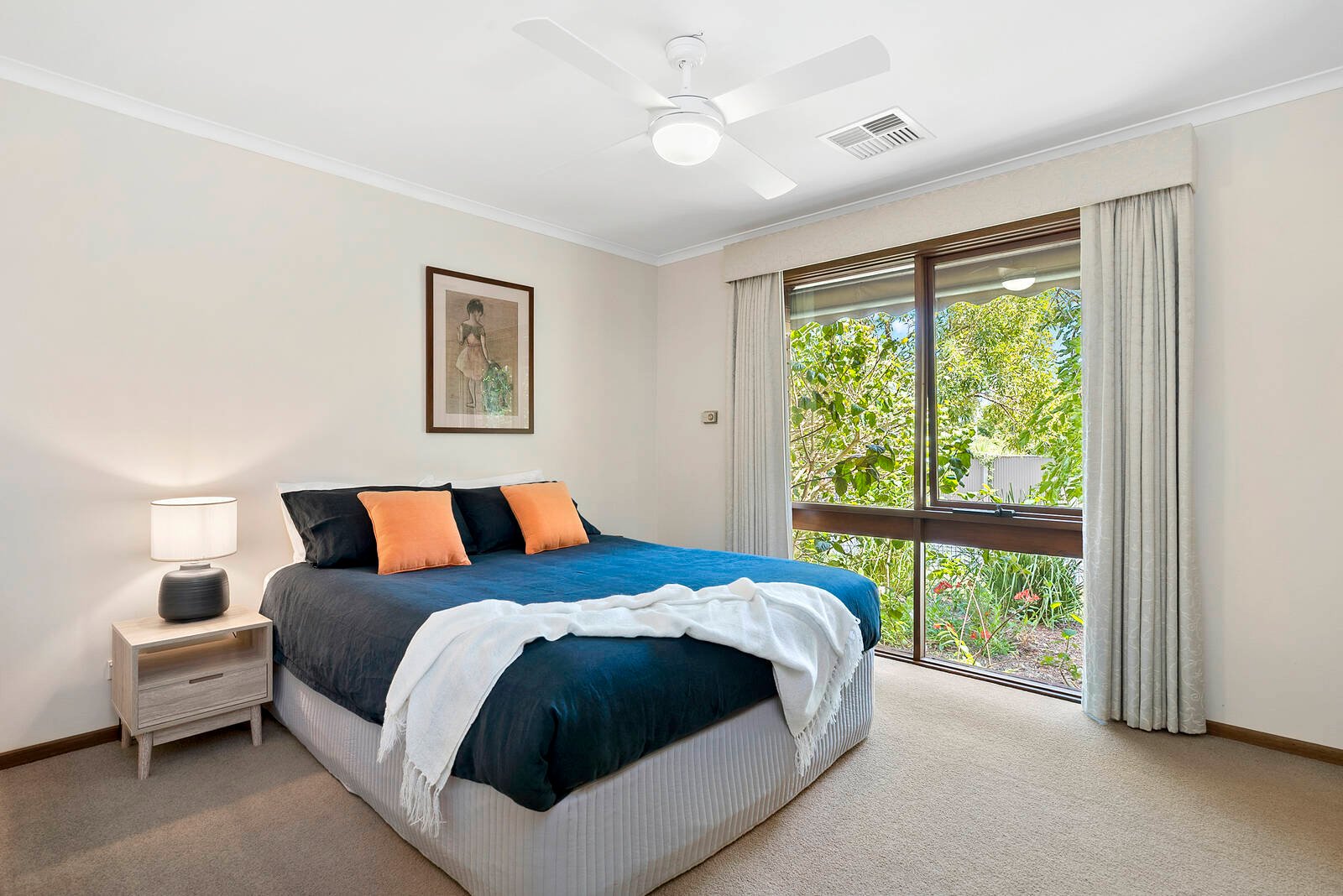 Property Gallery Thumbnail 8
