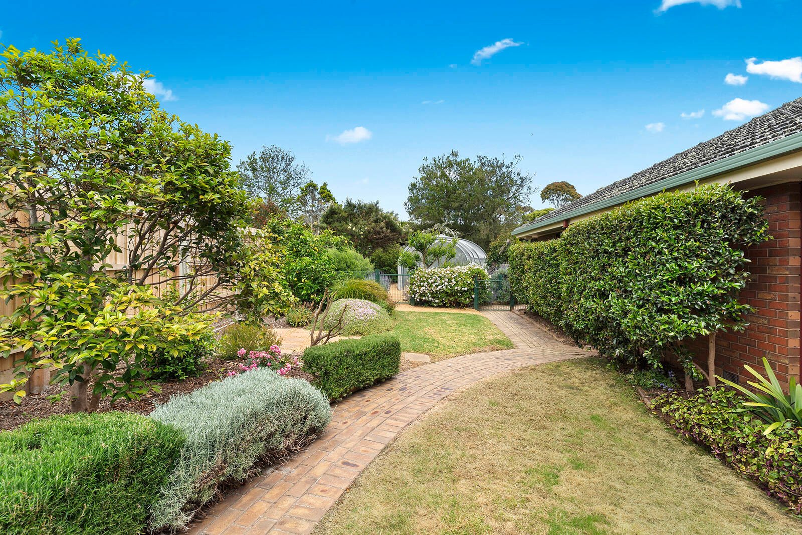 Property Gallery Thumbnail 10