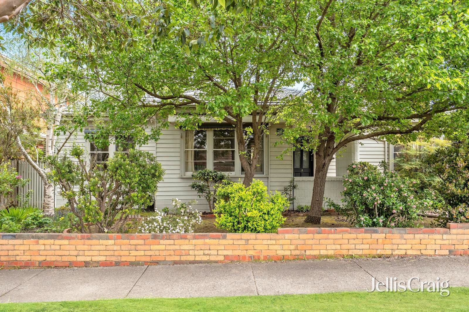 2 Lancaster Avenue, Newtown image 3