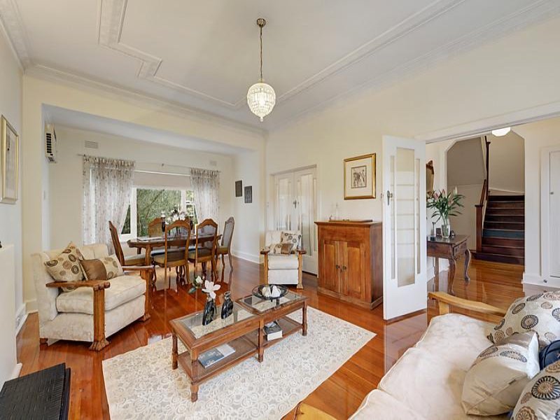2 Lansell Crescent, Camberwell image 4