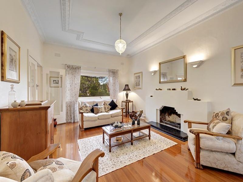 2 Lansell Crescent, Camberwell image 5