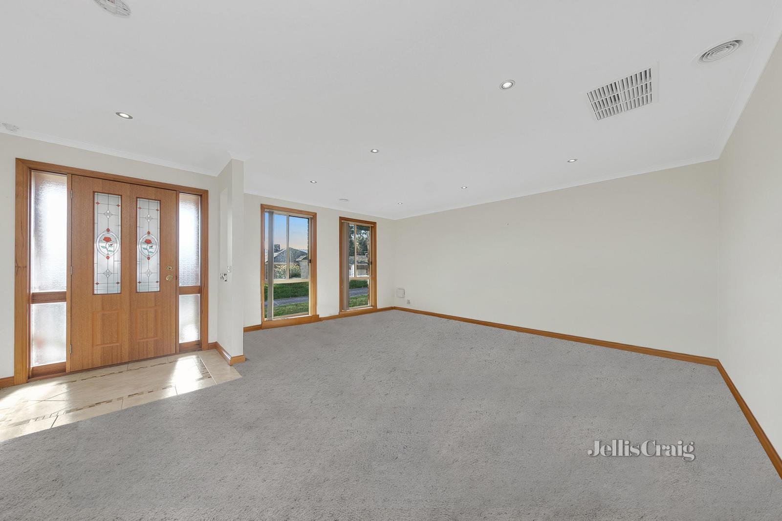 2 Lapwing Road, South Morang image 2