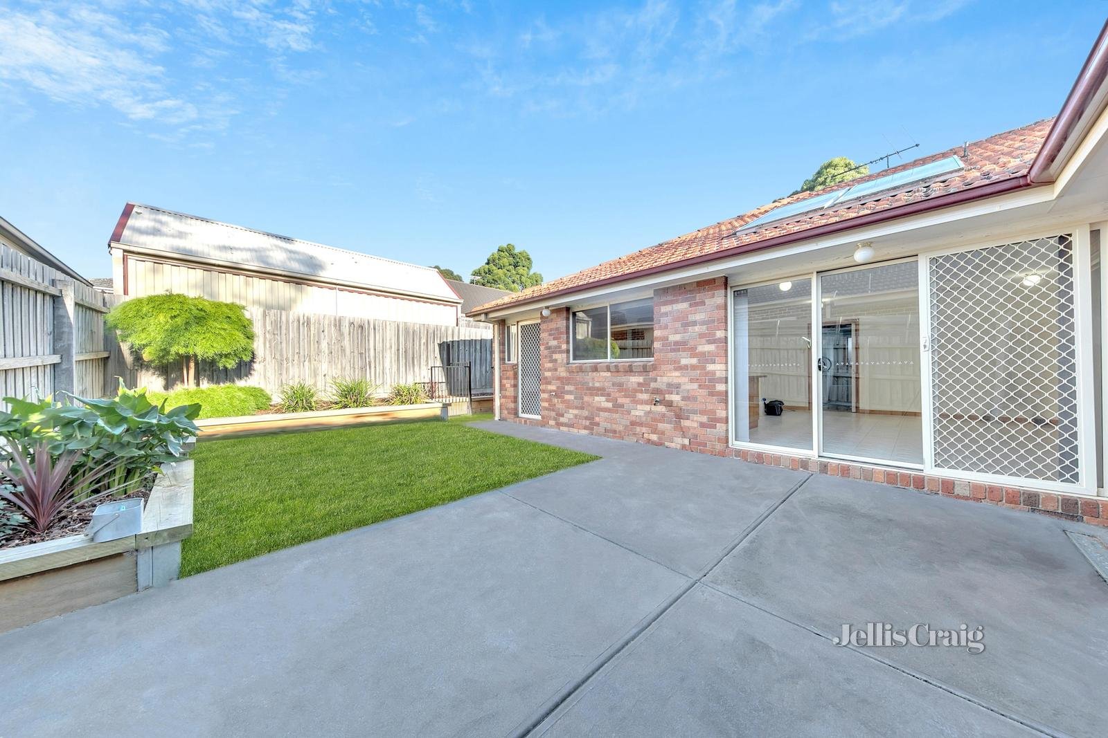 2 Lapwing Road, South Morang image 14