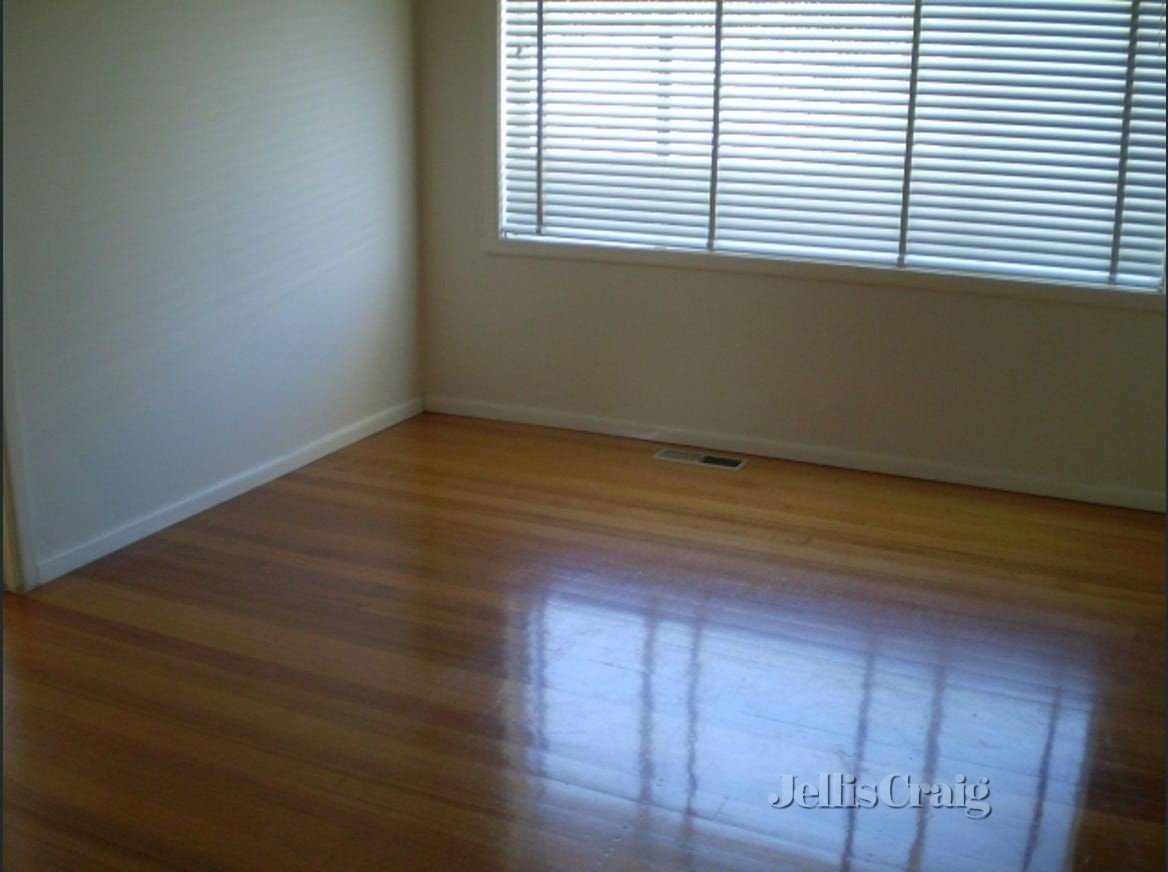 2 Laverton Street, Williamstown image 2