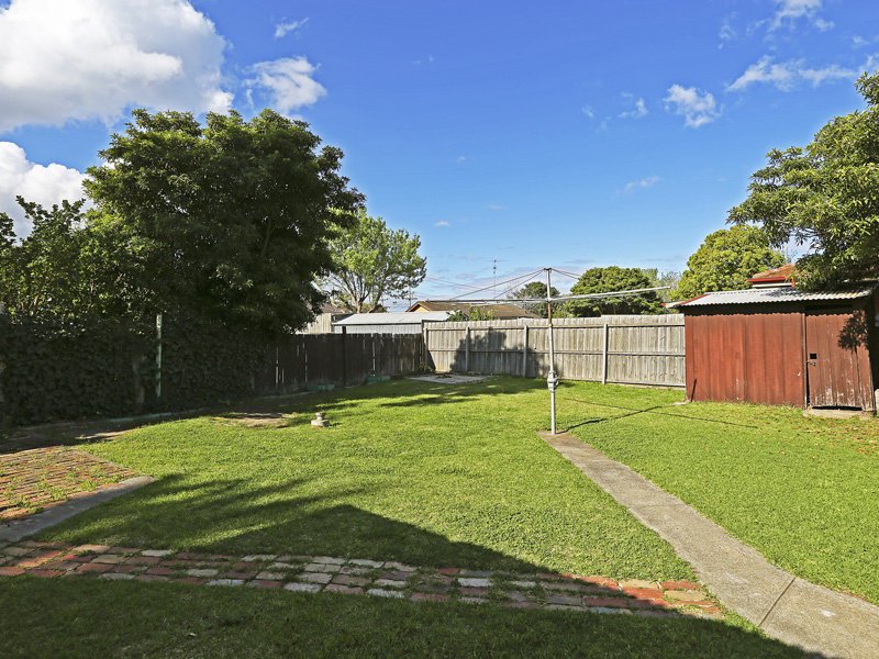 2 Leura Court, Corio image 8