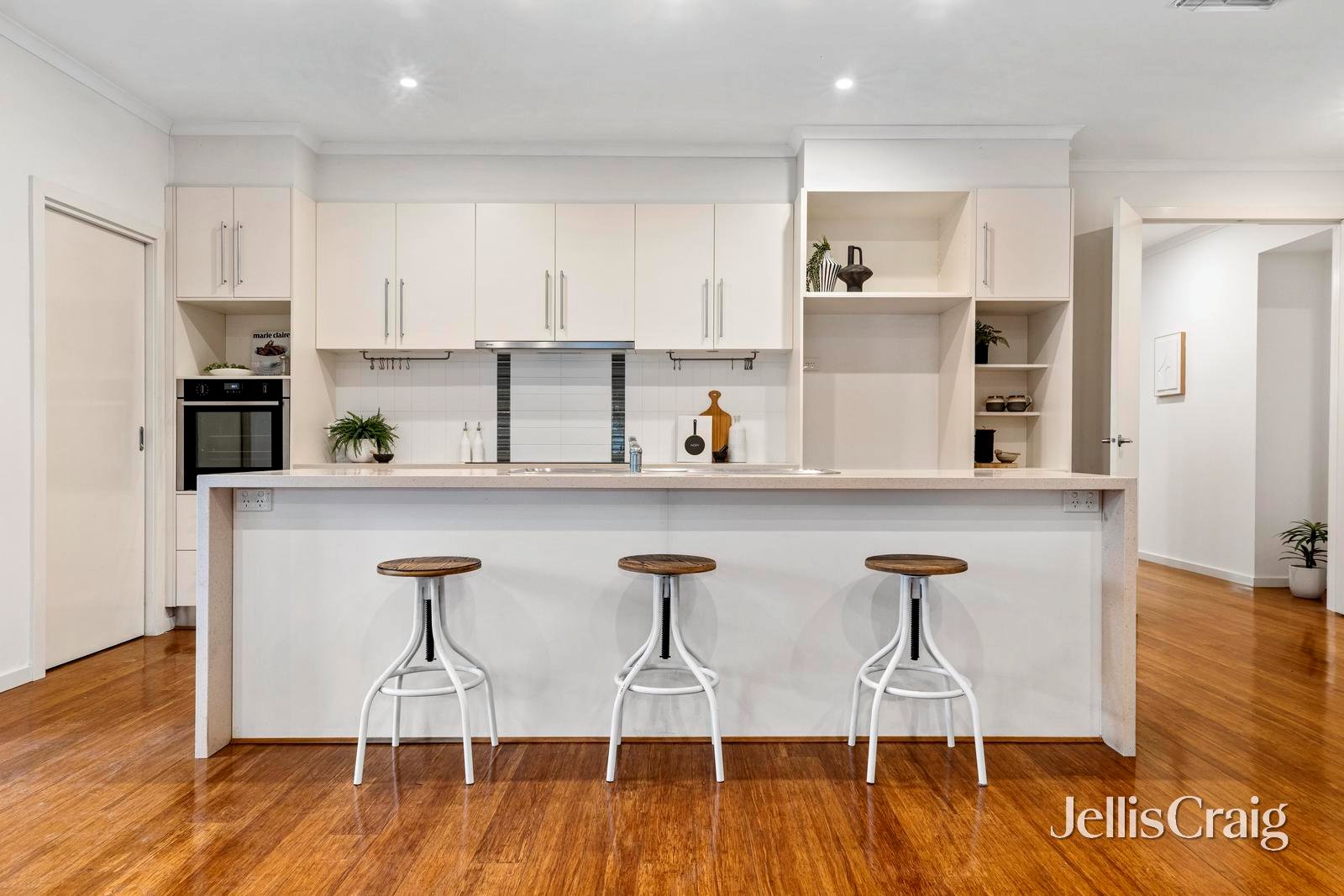 2 Lincoln Avenue, Glen&nbsp;Waverley image 4