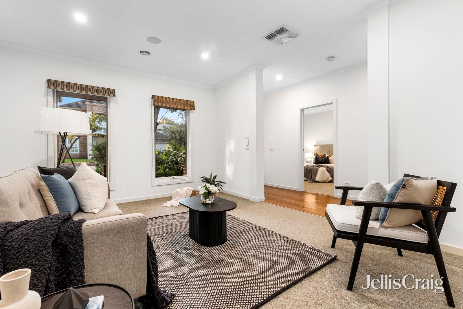 2 Lincoln Avenue, Glen&nbsp;Waverley image 8