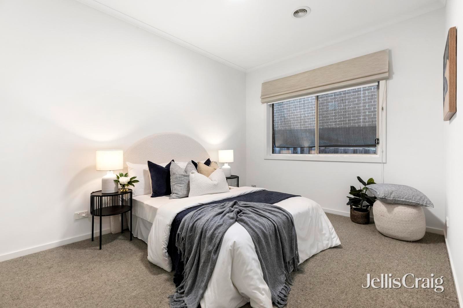 2 Lincoln Avenue, Glen&nbsp;Waverley image 9