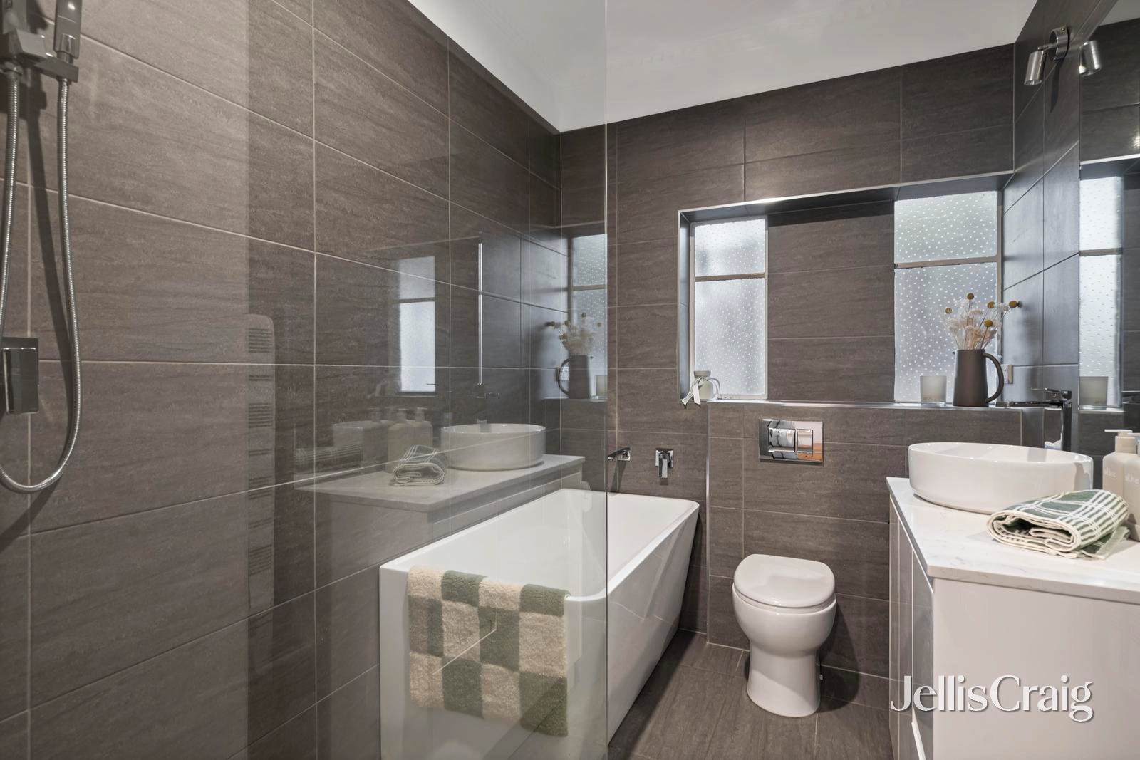 2 Lister Court, Ringwood image 7