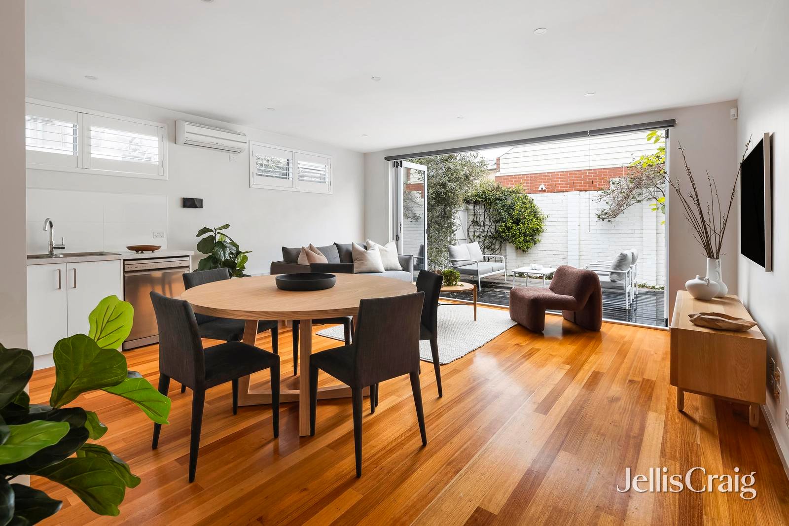 2 Little Lyell Street, South&nbsp;Melbourne image 2