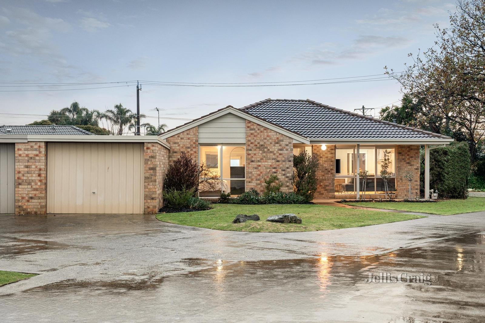 2 Longbeach Close, Aspendale image 1