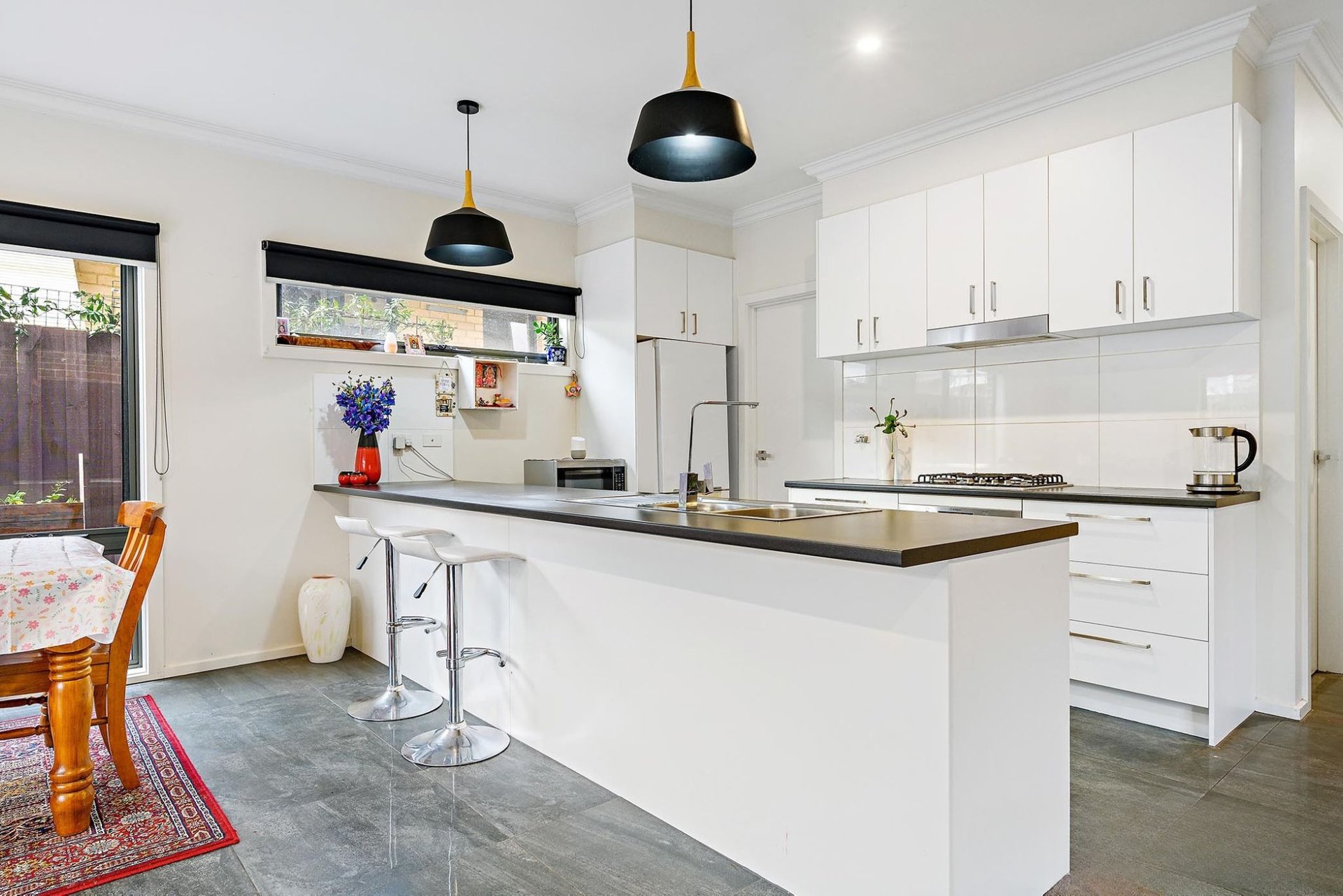 2 Longfellow Avenue, Mooroolbark image 2