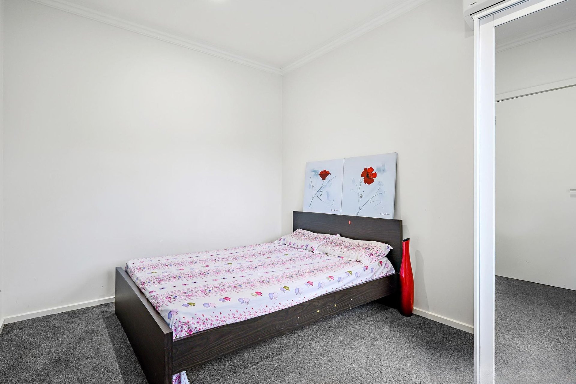 2 Longfellow Avenue, Mooroolbark image 8